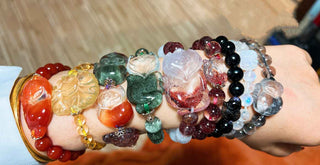 which hand to wear crystal bracelet