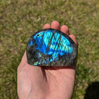 A beautiful flashy labradorite