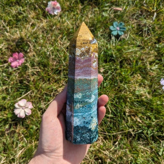 A beautiful tall ocean jasper tower